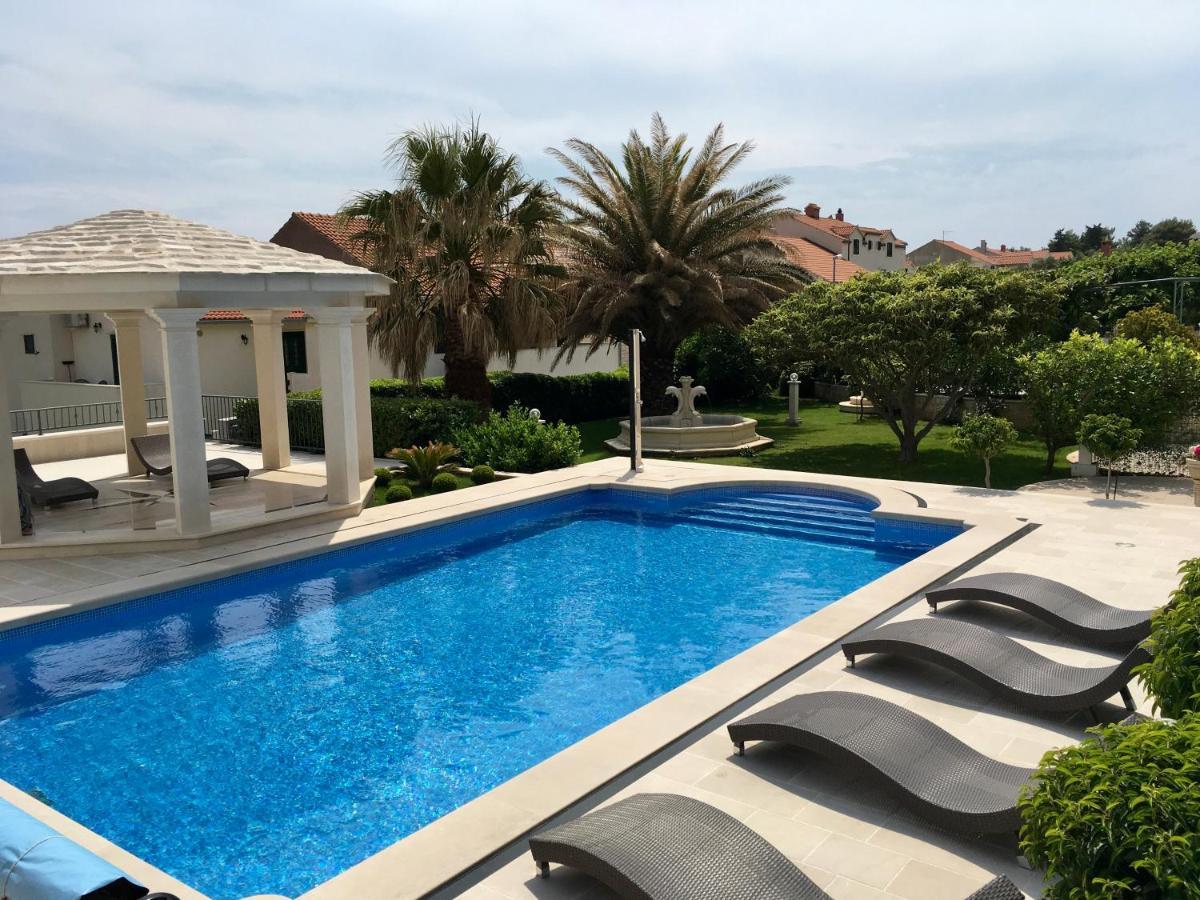 Apartments Villa Jadranka Adults Only Bol Kültér fotó