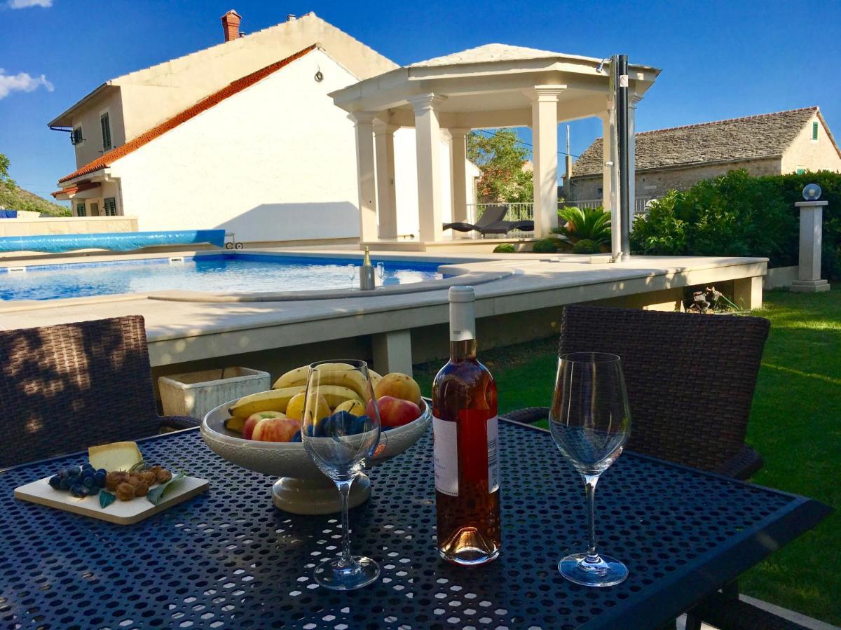 Apartments Villa Jadranka Adults Only Bol Kültér fotó