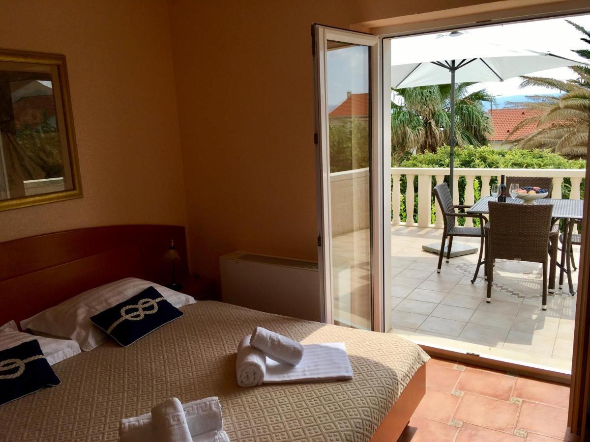 Apartments Villa Jadranka Adults Only Bol Kültér fotó