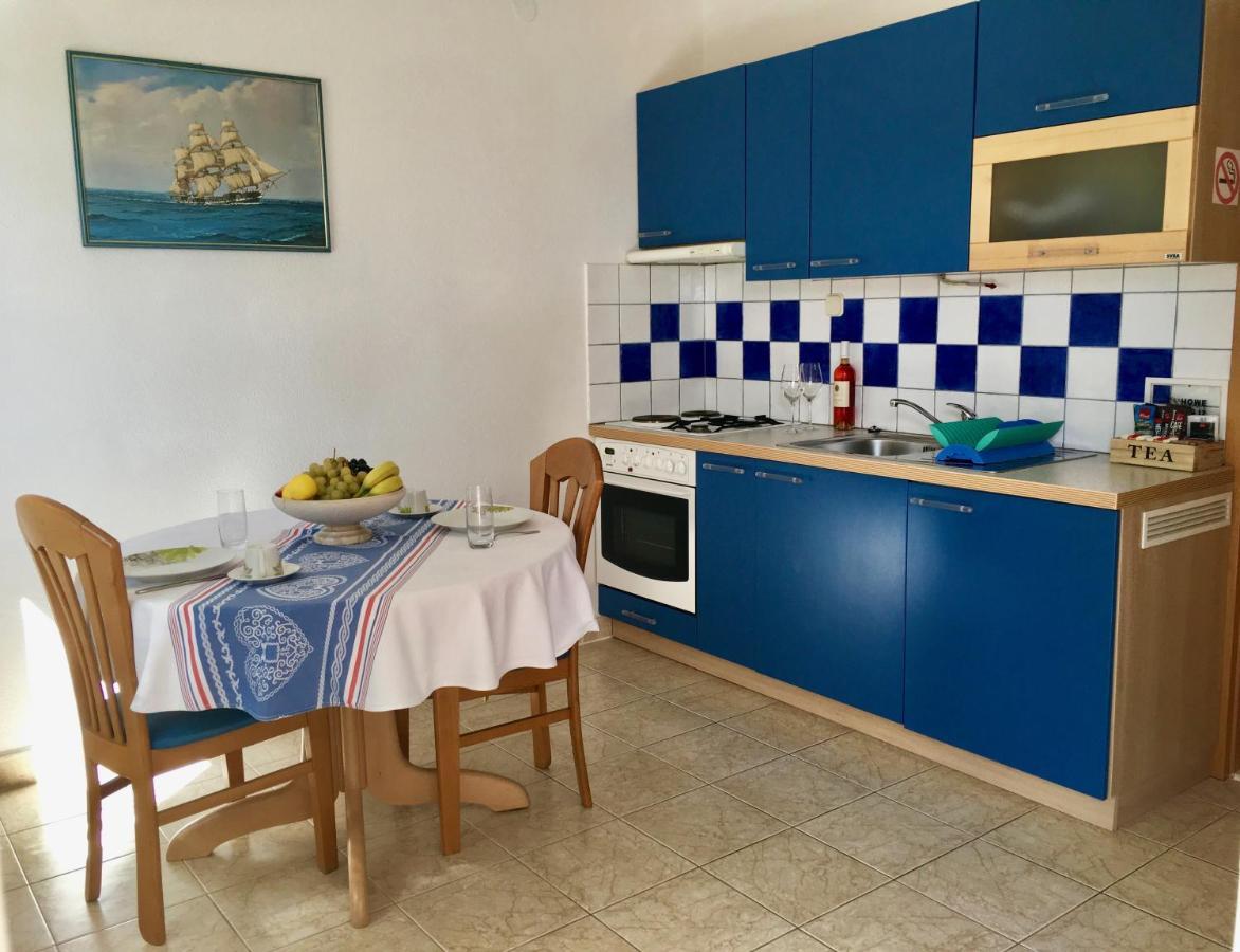 Apartments Villa Jadranka Adults Only Bol Kültér fotó